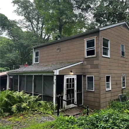 Buy this 4 bed house on 16 Cold Spring Road in Putnam Valley, NY 10579