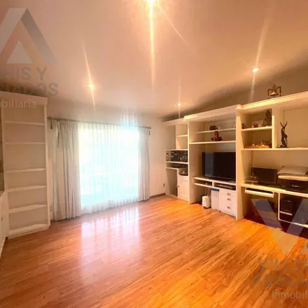 Buy this studio apartment on CECyTEM Plantel Metepec 1 in Calle Moctezuma, Las Marinas