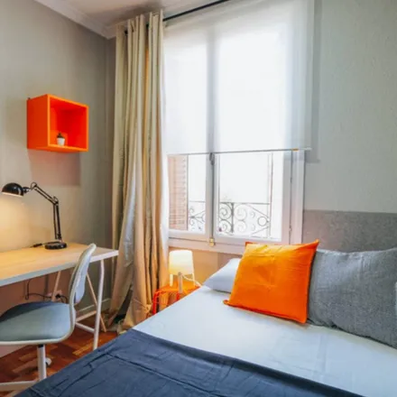 Rent this 15 bed room on Oysho in Calle de Alberto Aguilera, 70