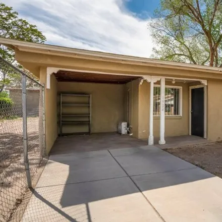 Image 2 - 1457 South de Bace Circle Southwest, South Valley, NM 87105, USA - House for sale