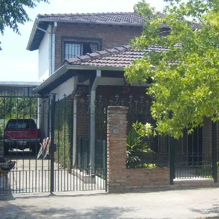 Buy this 4 bed house on Curupaytí in Francisco de Gurruchaga, Partido de Hurlingham