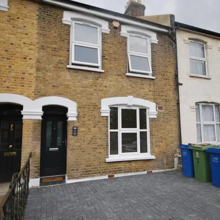 Rent this 5 bed townhouse on 41 Friern Road in London, SE22 0BY