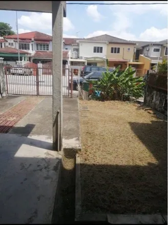 Rent this 1 bed apartment on Jalan Penggawa 5/2 in Bandar Mahkota Cheras, 43200 Kajang Municipal Council