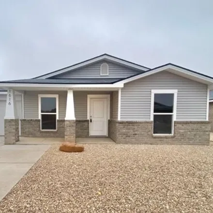 Rent this 3 bed house on 135th Street in Lubbock, TX 79423