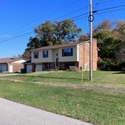 Image 3 - 166 Boone Trace, Radcliff, KY 40160, USA - House for sale