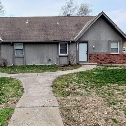 Buy this studio house on 7420 Englewood Lane in Raytown, MO 64133