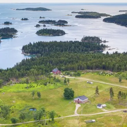 Buy this 7 bed house on 137 Long Cove Road in Vinalhaven, ME 04863