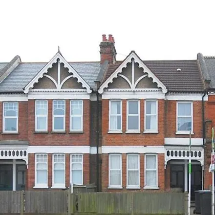 Image 1 - Belthorn Crescent, Weir Road, London, SW12 0NB, United Kingdom - Apartment for rent