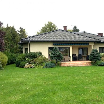 Rent this 5 bed house on Jesionowa 40 in 05-816 Michałowice, Poland