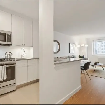 Image 7 - West 66th Street & Columbus Avenue, West 66th Street, New York, NY 10023, USA - Apartment for rent