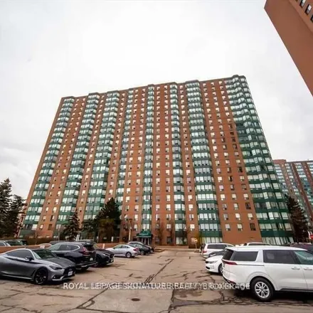 Image 2 - 137 Hillcrest Avenue, Mississauga, ON L5B 1N7, Canada - Apartment for rent