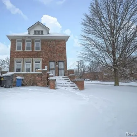 Buy this 5 bed house on 13621 Petoskey Avenue in Detroit, MI 48238