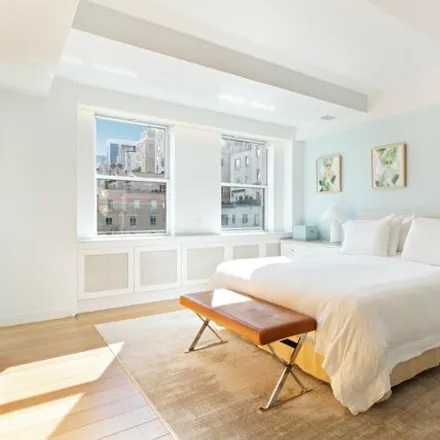 Image 6 - 3 East 69th Street, New York, NY 10021, USA - Apartment for sale