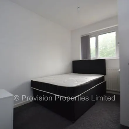 Image 5 - Well Close Rise, Arena Quarter, Leeds, LS7 1HT, United Kingdom - Townhouse for rent