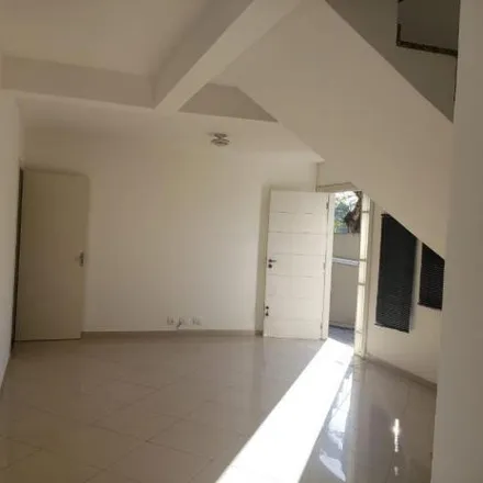 Rent this 3 bed house on Rua Professor Dario Velloso 814 in Vila Izabel, Curitiba - PR