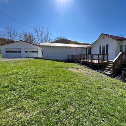 Image 2 - 834 Old Princeton Road, Bluefield, WV 24701, USA - House for sale