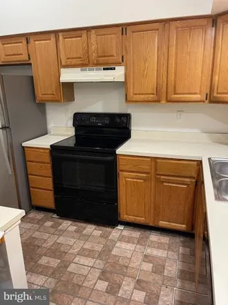 Image 5 - 12299 Eagles Nest Court, Germantown, MD 20874, USA - Condo for rent