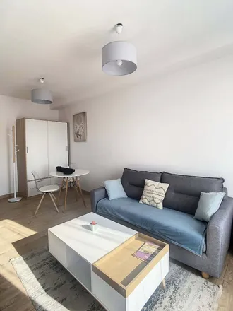 Rent this studio apartment on 4BIS Rue de l'Abbaye d'Isle in 02100 Saint-Quentin, France