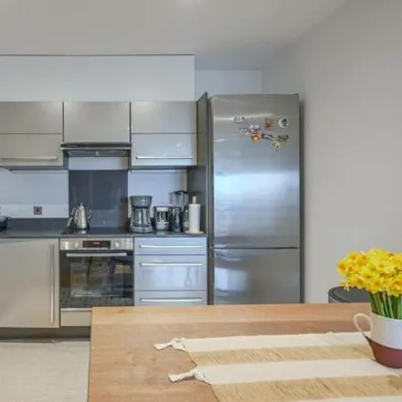 Image 2 - 2 Lowell Street, Ratcliffe, London, E14 7PS, United Kingdom - Apartment for sale