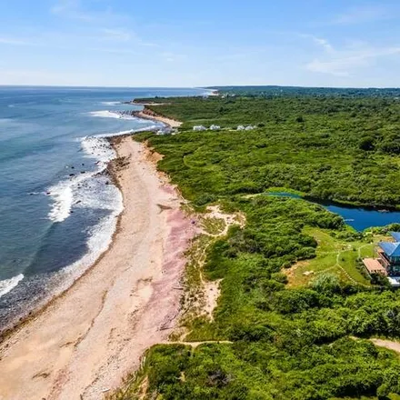 Buy this 5 bed house on 42 Old Montauk Highway in Montauk, East Hampton