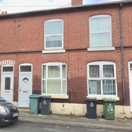 Rent this 3 bed townhouse on Florence Street in Walsall, WS1 2LQ
