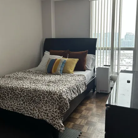 Rent this 1 bed room on 642 Sheppard Avenue East in Toronto, ON M2K 0A4