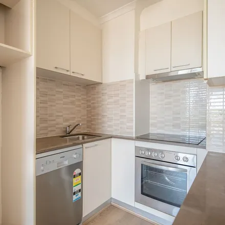 Rent this 1 bed apartment on Arnold Place in Darlinghurst NSW 2010, Australia