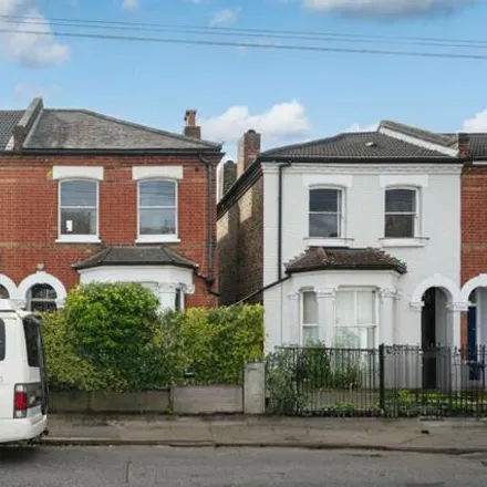 Rent this 4 bed house on Hail & Ride Gleneldon Road in Gleneldon Road, London