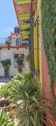 Buy this studio house on La Presa 137 in Paseo De La Presa, 36094 Guanajuato City