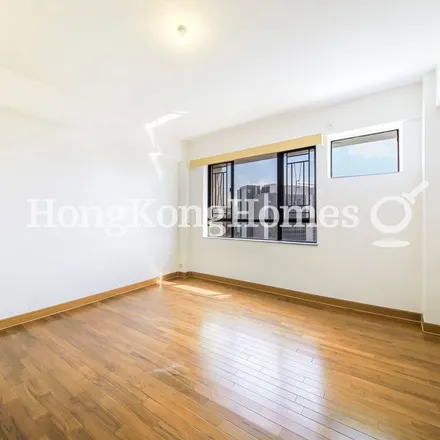 Rent this 4 bed apartment on 000000 China in Hong Kong, Kowloon