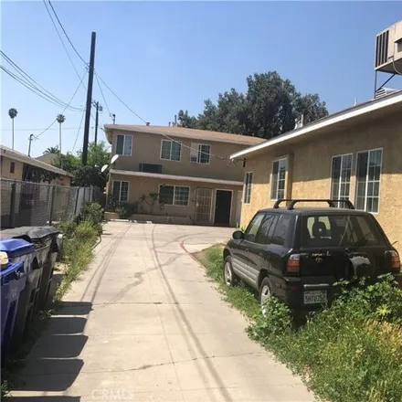 Buy this 5 bed house on 854 North Arrowhead Avenue in San Bernardino, CA 92401