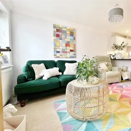 Image 7 - That Glam Bar, Mulberry Gardens, Goring-by-Sea, BN12 4NU, United Kingdom - Townhouse for sale