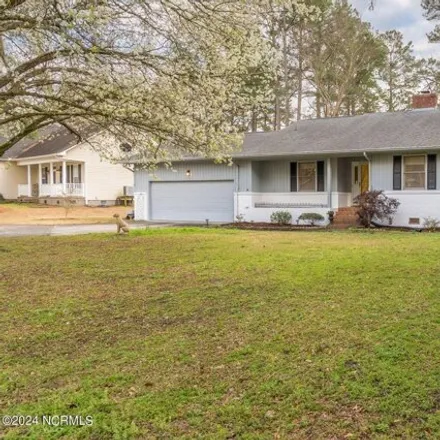 Image 8 - 803 Plantation Drive, River Bend, Craven County, NC 28562, USA - House for sale