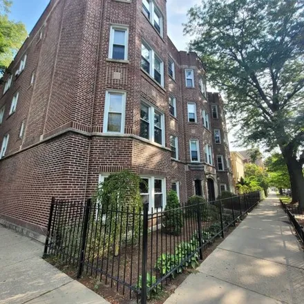 Rent this 1 bed apartment on 6205-6211 North Paulina Street in Chicago, IL 60660