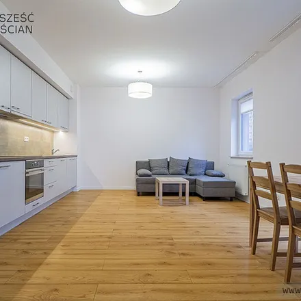 Rent this 3 bed apartment on Wspólna 3 in 91-464 Łódź, Poland