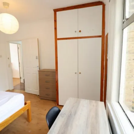 Rent this 6 bed apartment on Bollo Bridge Road in London, W3 8AX