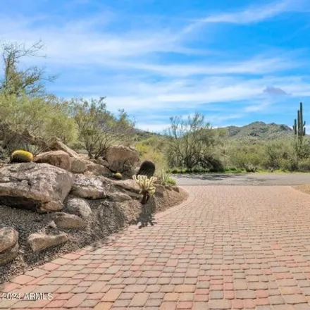 Image 2 - 5450 Desert Creek Lane, Cave Creek, Maricopa County, AZ 85331, USA - House for sale