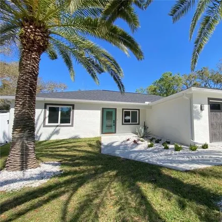 Buy this 3 bed house on 3881 Hawkeye Circle in Sarasota, FL 34232