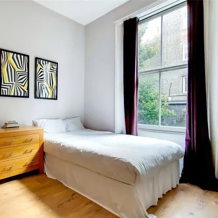 Rent this studio apartment on 8 Collingham Place in London, SW5 0QD