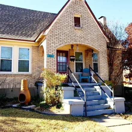 Rent this 1 bed house on 407 Newell Avenue in Dallas, TX 75223