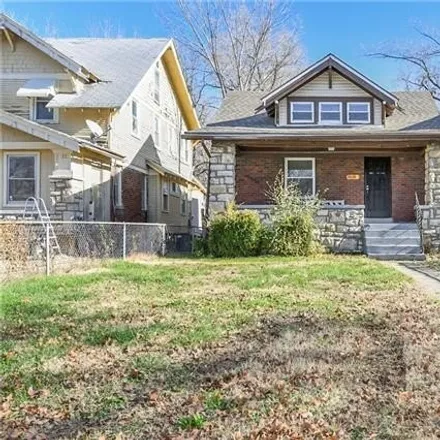 Buy this 3 bed house on 1722 East 57th Street in Kansas City, MO 64110