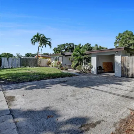 Rent this 4 bed house on 1002 South 28th Avenue in Hollywood, FL 33020