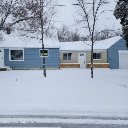 Buy this 3 bed house on 3021 West Genesee Street in Lansing Charter Township, MI 48917