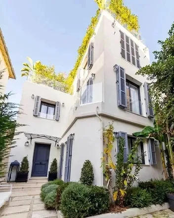 Buy this 3 bed house on Le Paradis in 11 Avenue Prince Rainier III de Monaco, 06230 Saint-Jean-Cap-Ferrat