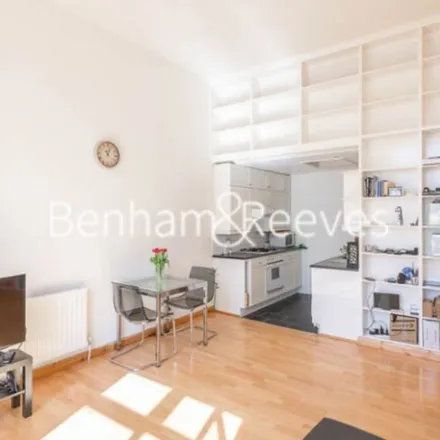 Rent this 1 bed apartment on 33 Upper Park Road in Maitland Park, London