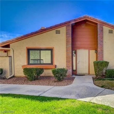Image 3 - 2347 Pickwick Drive, Henderson, NV 89014, USA - House for sale