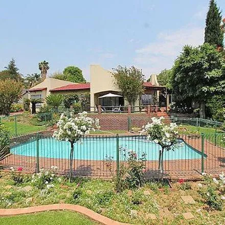 Image 6 - Umgeni Crescent, Gallo Manor, Sandton, 2052, South Africa - Apartment for rent