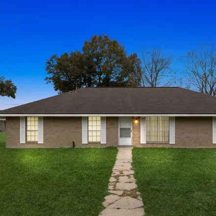 Buy this 3 bed house on 3802 West Congress Street in Lafayette, LA 70506