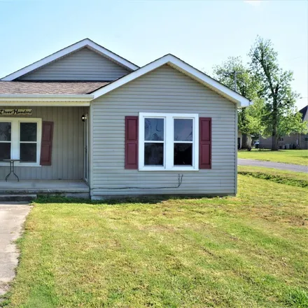 Buy this 2 bed house on 300 East 19th Street in Caruthersville, Pemiscot County