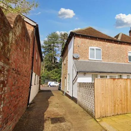 Rent this 4 bed house on Meadow Close in Portsmouth Road, Milford